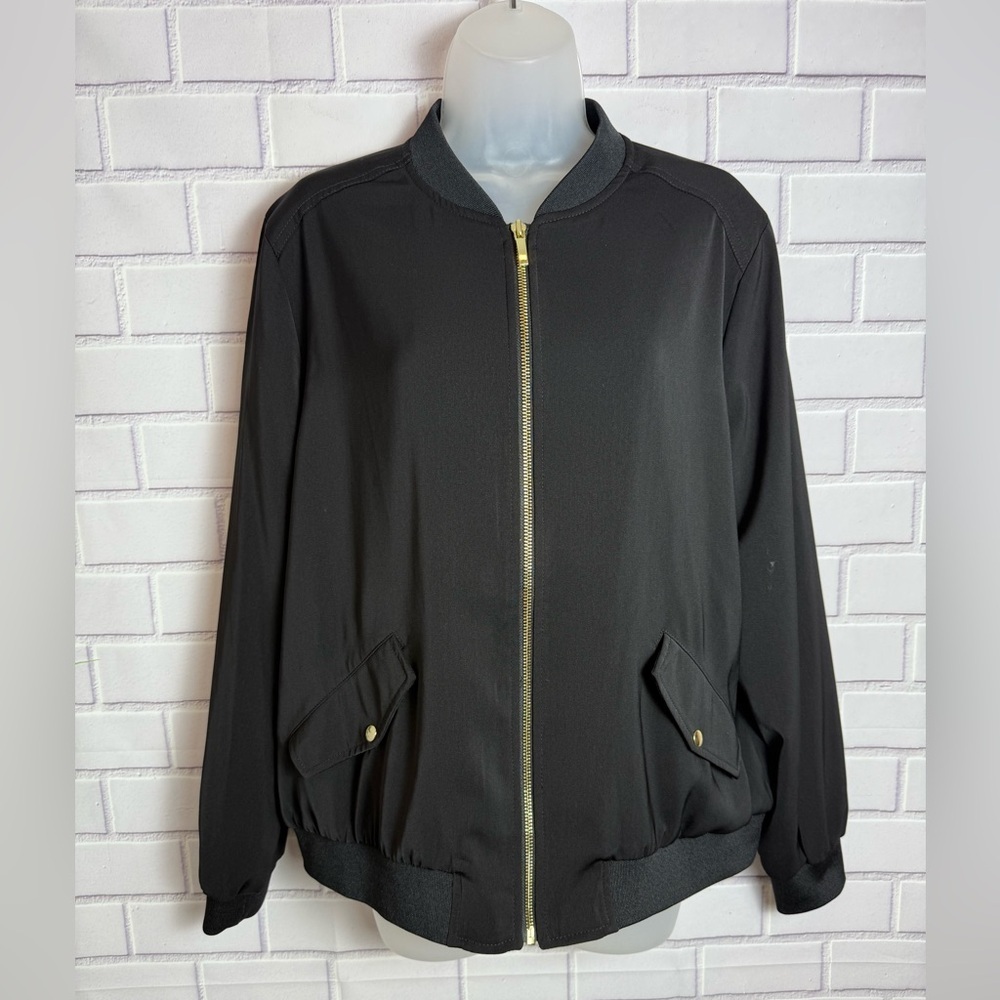 Susan Graver Classic Black Bomber minimalist Jacket with Gold Zipper/size M